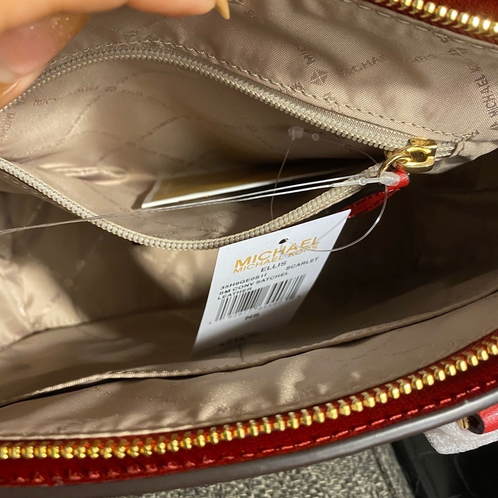 Michael Kors purse and card holder - Picture 4 of 8